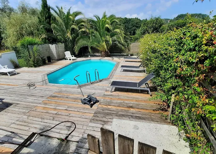 House Swimming Pool 10 Km From Biarritz * Mouguerre